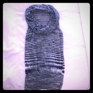 Beautiful knit Elie Tahari Cowl Neck sweater/tunic